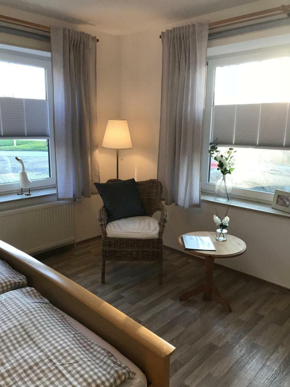 Hotel Gasthuus Spieskamer Hasselberg  Bagian luar foto